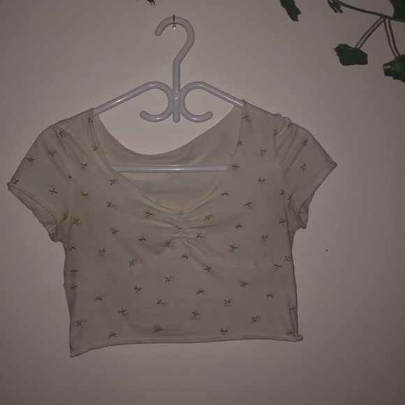 Floral White crops tops - Picture 1 of 1